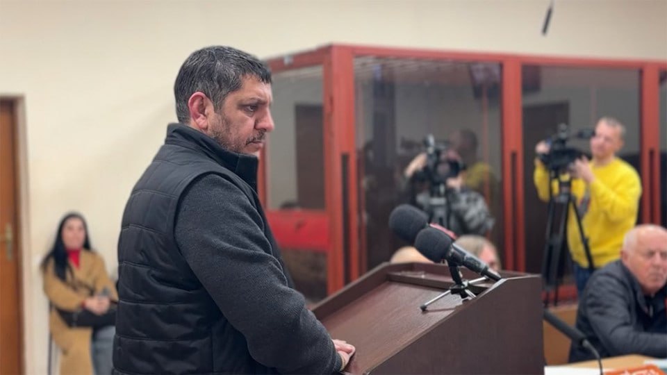 Ілюстрація до публікації «Юсуфу Мамешеву, який проходить свідком у кримінальному провадженні проти детектива НАБУ Руслана Магамедрасулова, готують повідомлення про підозру у наданні завідомо неправдивих…»