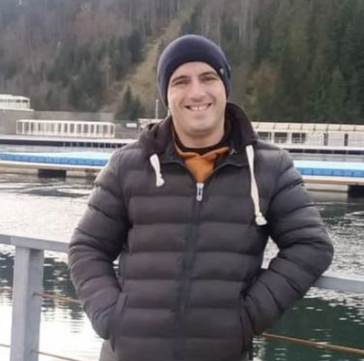 Ілюстрація до публікації «Нардеп-аграрій від "Слуги народу" Володимир Тимофейчук, котрий топив за мобілізацію українців, відмазав від ЗСУ своїх родичів»