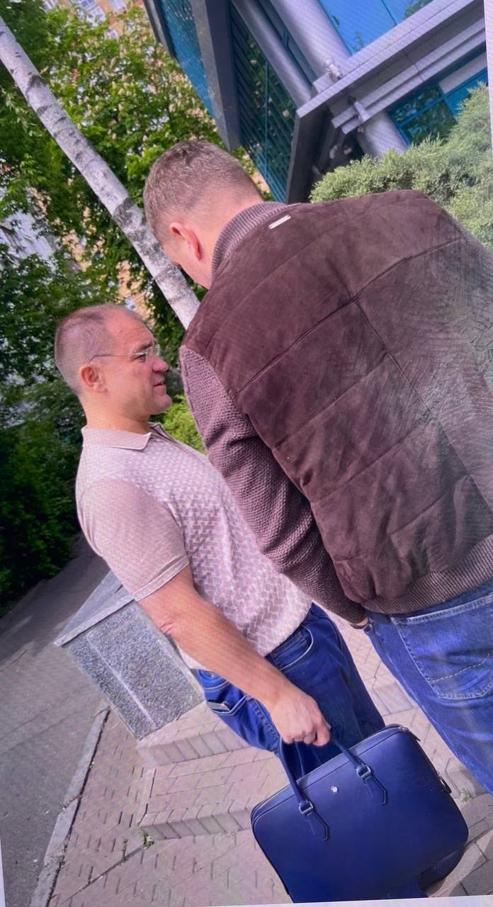 Ілюстрація до публікації «Посадовці БЕБ на зарплаті в фінансиста російської федерації»