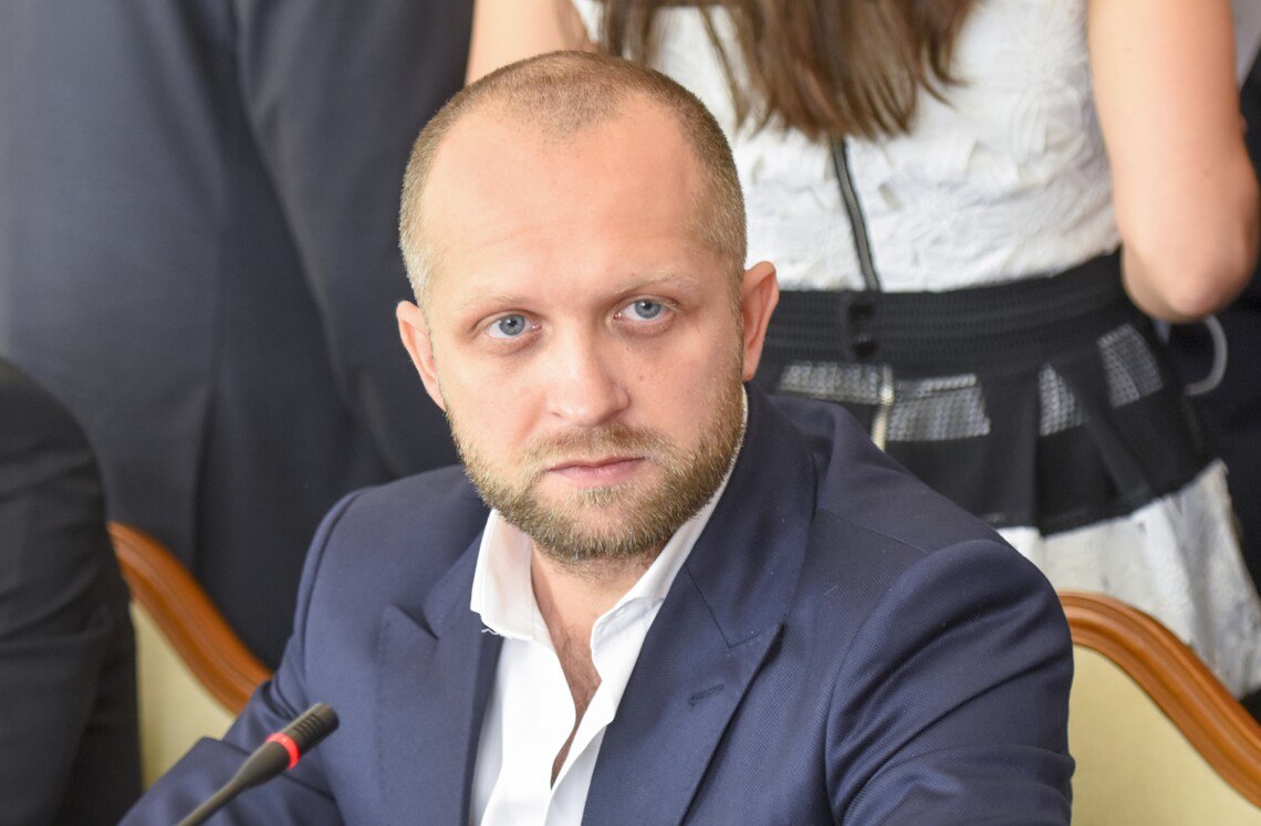 Ілюстрація до публікації «ВАКС затвердив угоду про визнання винуватості, укладену з колишнім нардепом Максим Поляков»