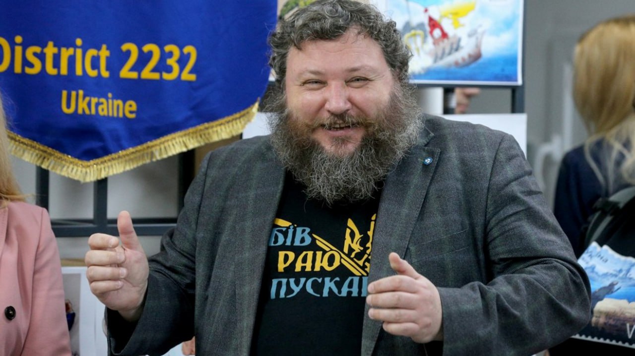 Ілюстрація до публікації «Справа НАНЦ: У 2017 тодішній віце-прем'єр-міністр В'ячеслав Кириленко разом із міністром освіти та науки Лілією Гриневич прибрали до рук Національний антарктичний науковий центр…»