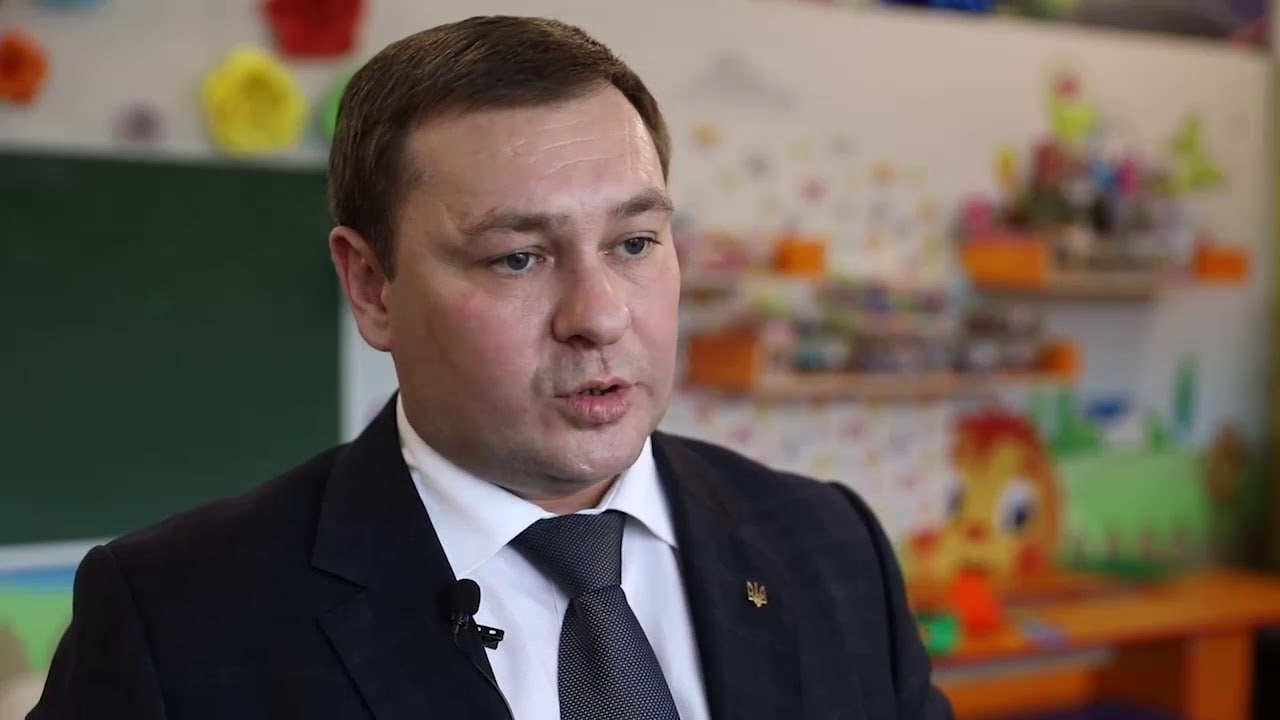 Ілюстрація до публікації «Чоловік прокурорки Олександр Таможній наразі претендує на посаду заступника керівника Проєктного інституту СБУ.»