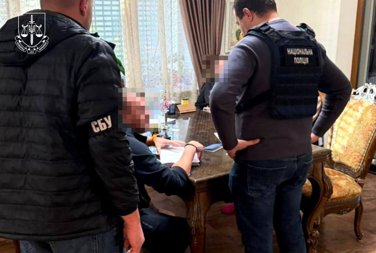 Ілюстрація до публікації «Викрито та затримано посадовців Одеської міської ради та керівників приватних підприємств, які організували схему заволодіння коштами.»