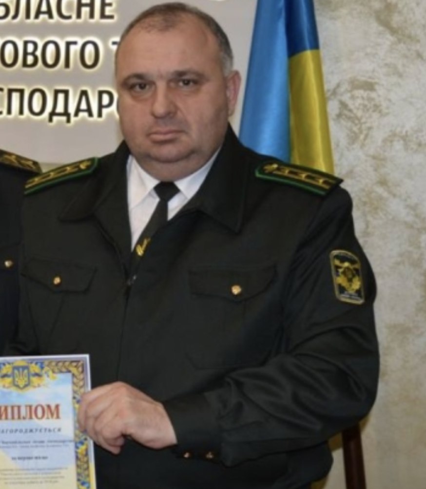 Ілюстрація до публікації «Вже ексочільник Костопільського лісгоспу Олександр Мелещук минулого року придбав елітний позашляховик.»