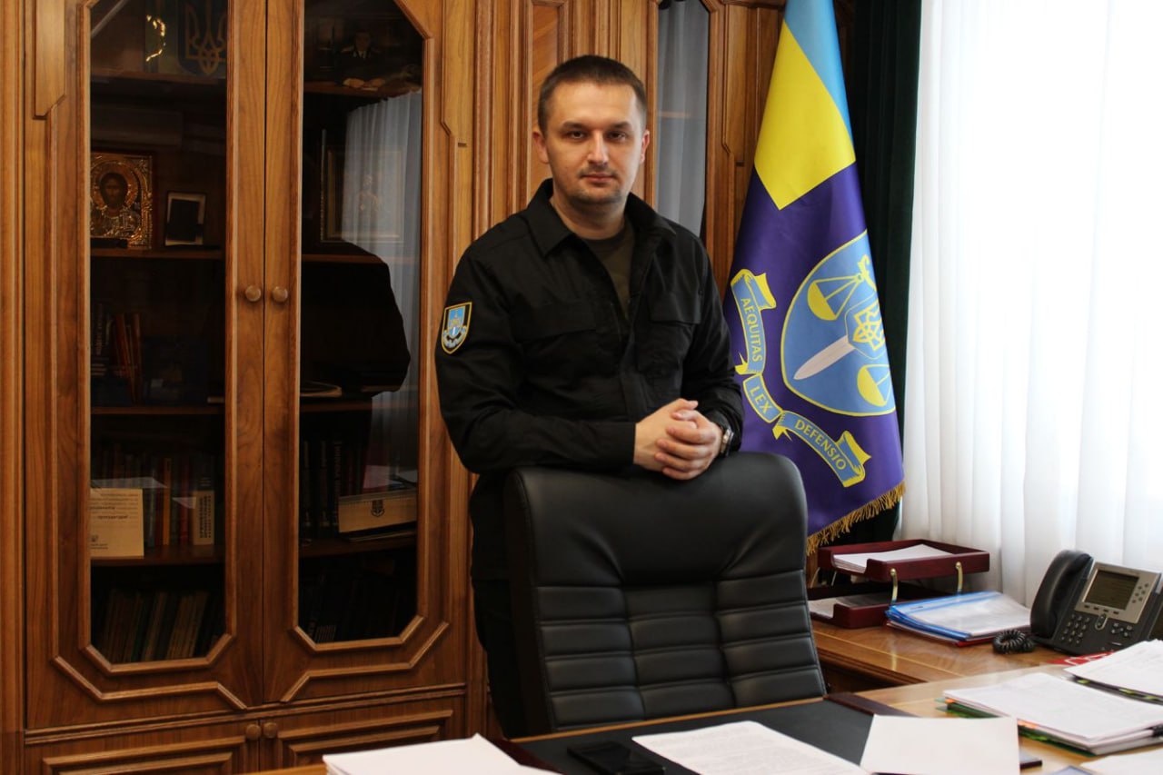 Ілюстрація до публікації «Керівник Донецької обласної прокуратури Павло Угровецький — звідки в "прокурорського" 53 тисячи доларів?»