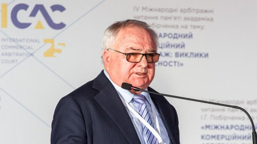 Ілюстрація до публікації «Суддя Госпсуду Києва Артем Селівон купив люксовий джип MERCEDES GL 63 AMG, а його родина окупували держдачі в Конча-Заспі - 190.today»