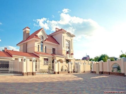 Ілюстрація до публікації «Голова Київського райсуду Одеси Сергій Чванкін живе в елітному будинку, який придбала його теща»