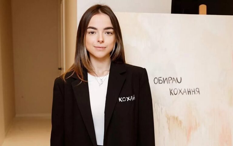 Ілюстрація до публікації «Колишня наречена Роман Гринкевич, який потрапив у масштабний корупційний скандал, сховала від арешту правоохоронців дві квартири та галерею»