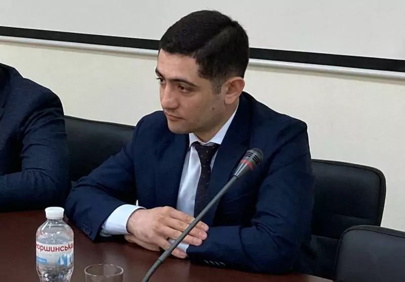 Ілюстрація до публікації «Знаємо, що прокурор Харківської області довгий час не звертає увагу на підлеглих, які займаються різними так би мовити справами — розповідали вам про прокурорів Фільчакова, Чуба…»