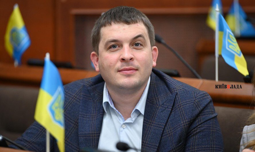 Ілюстрація до публікації «Печерський районний суд Києва зобов'язав Офіс Генпрокурора відкрити провадження за фактом незаконного притягнення до кримінальної відповідальності керівника апарату КМДА Дмитра…»