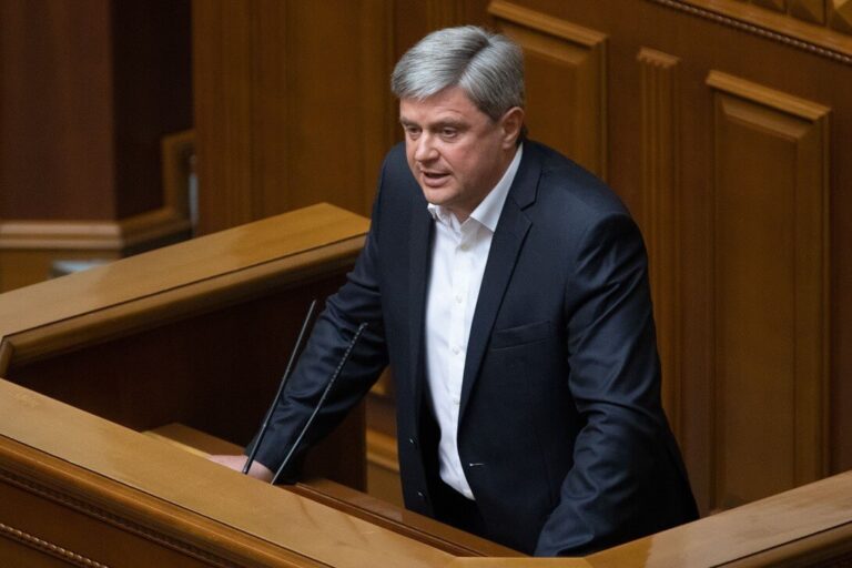 Ілюстрація до публікації «ВАКС не затвердив угоду з нардепом Олександром Качним»
