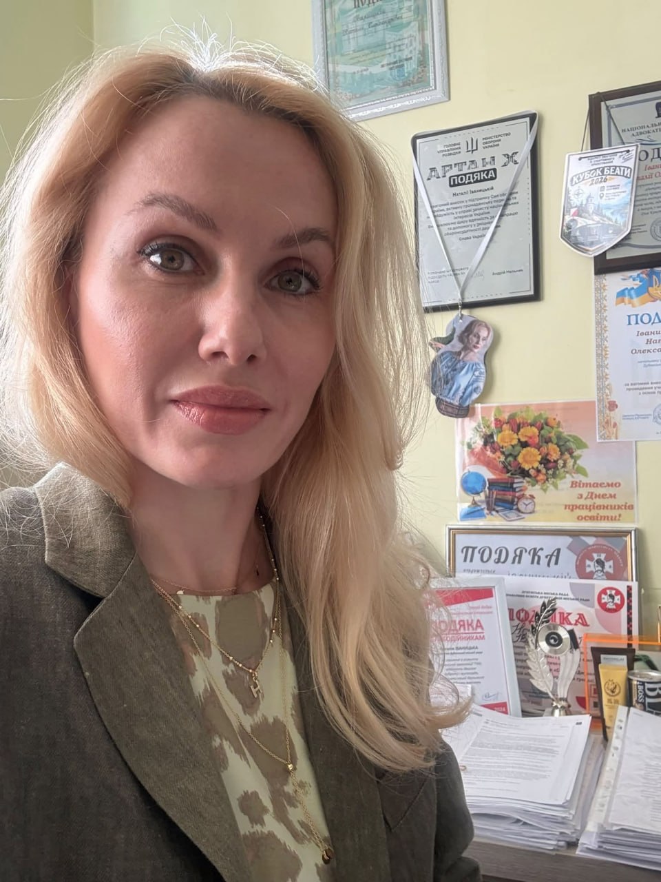 Ілюстрація до публікації «Анатолій Іваницький: бурштинова справа та майно в Іспанії»